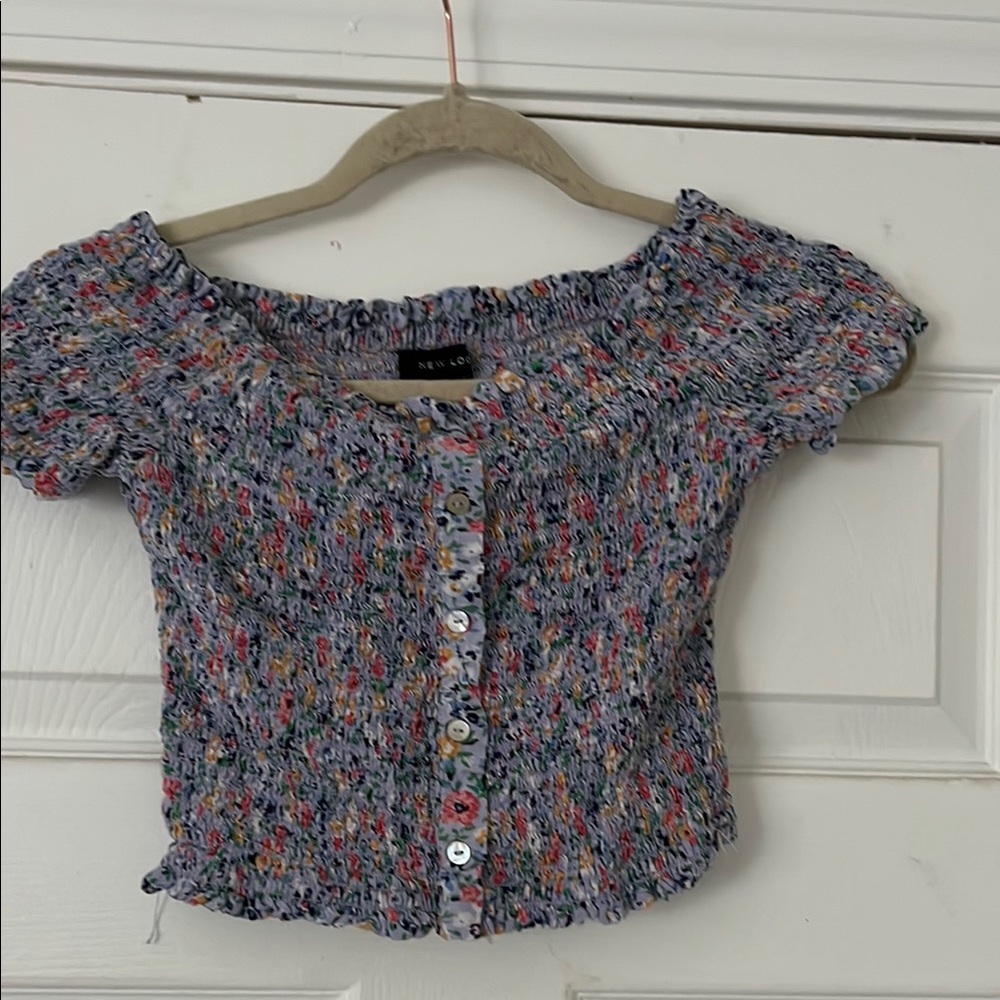 New Look stretchy cropped shirt